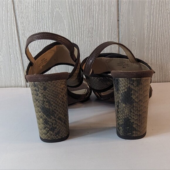 Tahari Jada Chunky Heel Open Toe Shoes EUC SZ 8 - Picture 7 of 9